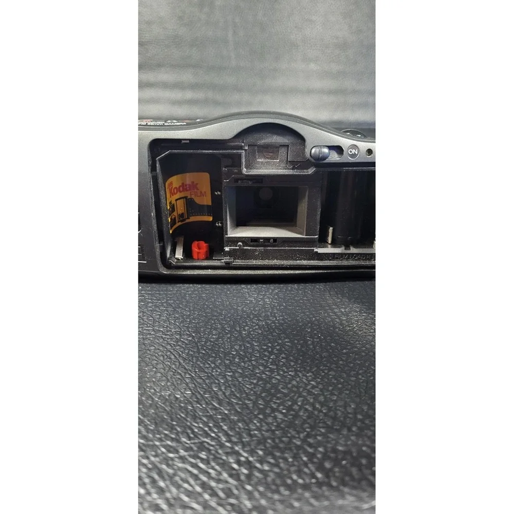 KODAK Star 735 35mm Film Point & Shoot Camera w/ Flash Black - 2784